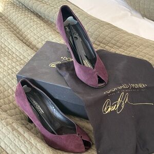 Donald J. Pliner Women's purple zora Peep-Toe Heels- 8